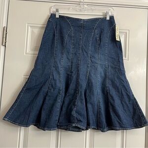 Live A Little Stretch Denim Trumpet Skirt Rear Size Closure Women Size 10P